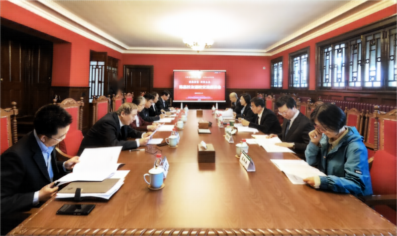 3386714fbcbd4d3f8965b8f0b5591302.png 3386714fbcbd4d3f8965b8f0b5591302.png