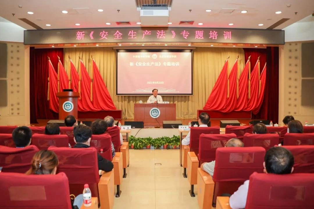 4402c2cd11ef4f9d8ac736a664860de9.jpg 4402c2cd11ef4f9d8ac736a664860de9.jpg