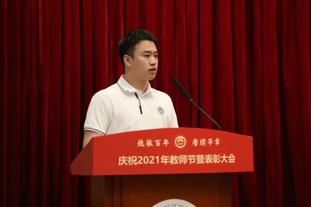 d5d238b12cea4396bdb8ef942f78d94e.jpg 5.jpg