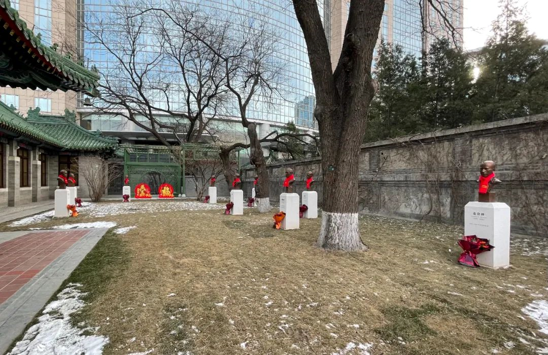 65daf53fb41a4ef68101f6e0301f2431.png 65daf53fb41a4ef68101f6e0301f2431.png