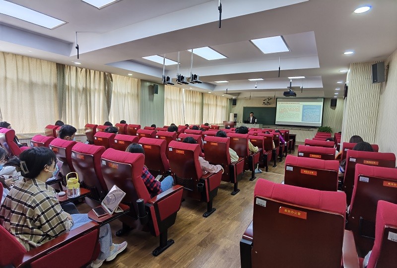 2022.5.9_书记讲授疫情防控大思政课2.jpg 2022.5.9_书记讲授疫情防控大思政课2.jpg