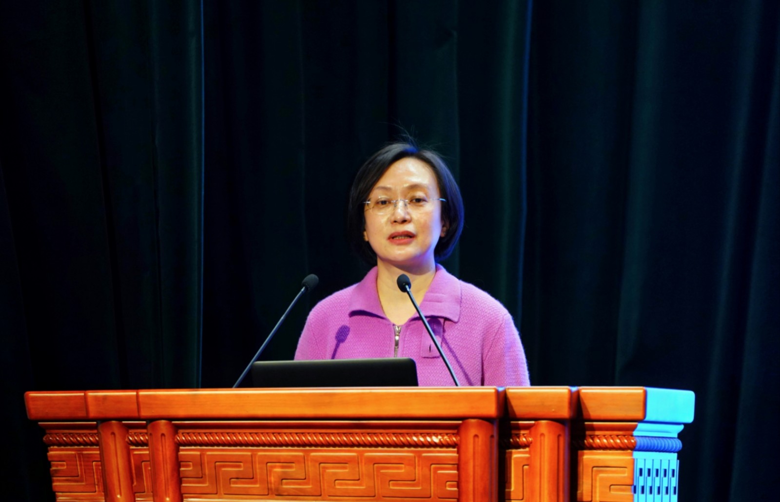 党委副书记张勤介绍院校教学工作情况及2023年工作安排.jpg 党委副书记张勤介绍院校教学工作情况及2023年工作安排.jpg