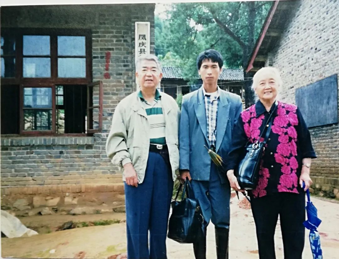 图片2.png 图片2.png