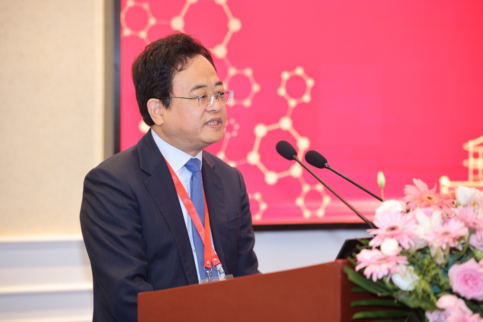 王健伟副院校长.jpg 王健伟副院校长.jpg