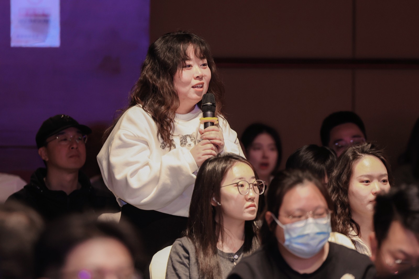 现场交流2.JPG 现场交流2.JPG