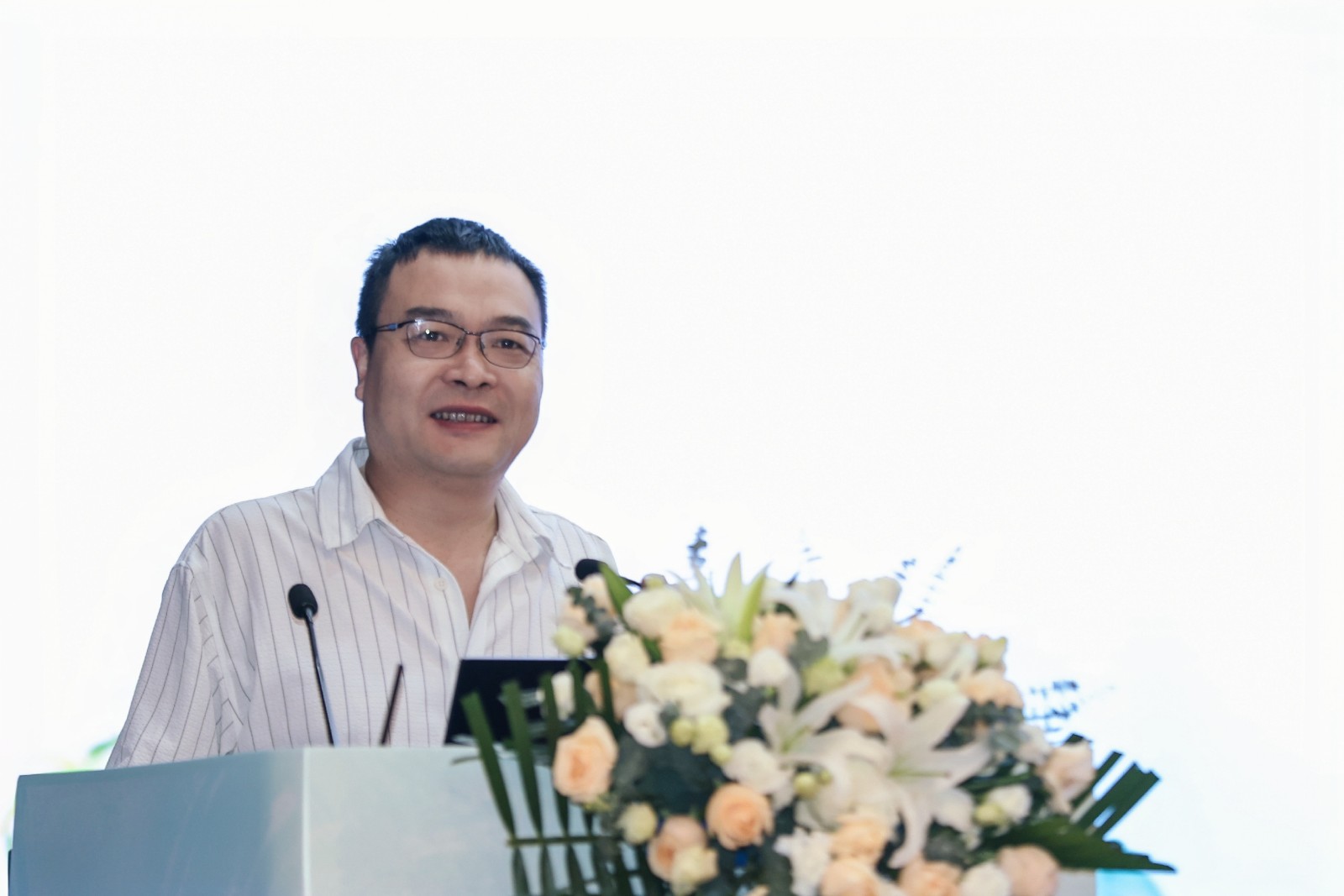 王强会长.jpg 王强会长.jpg