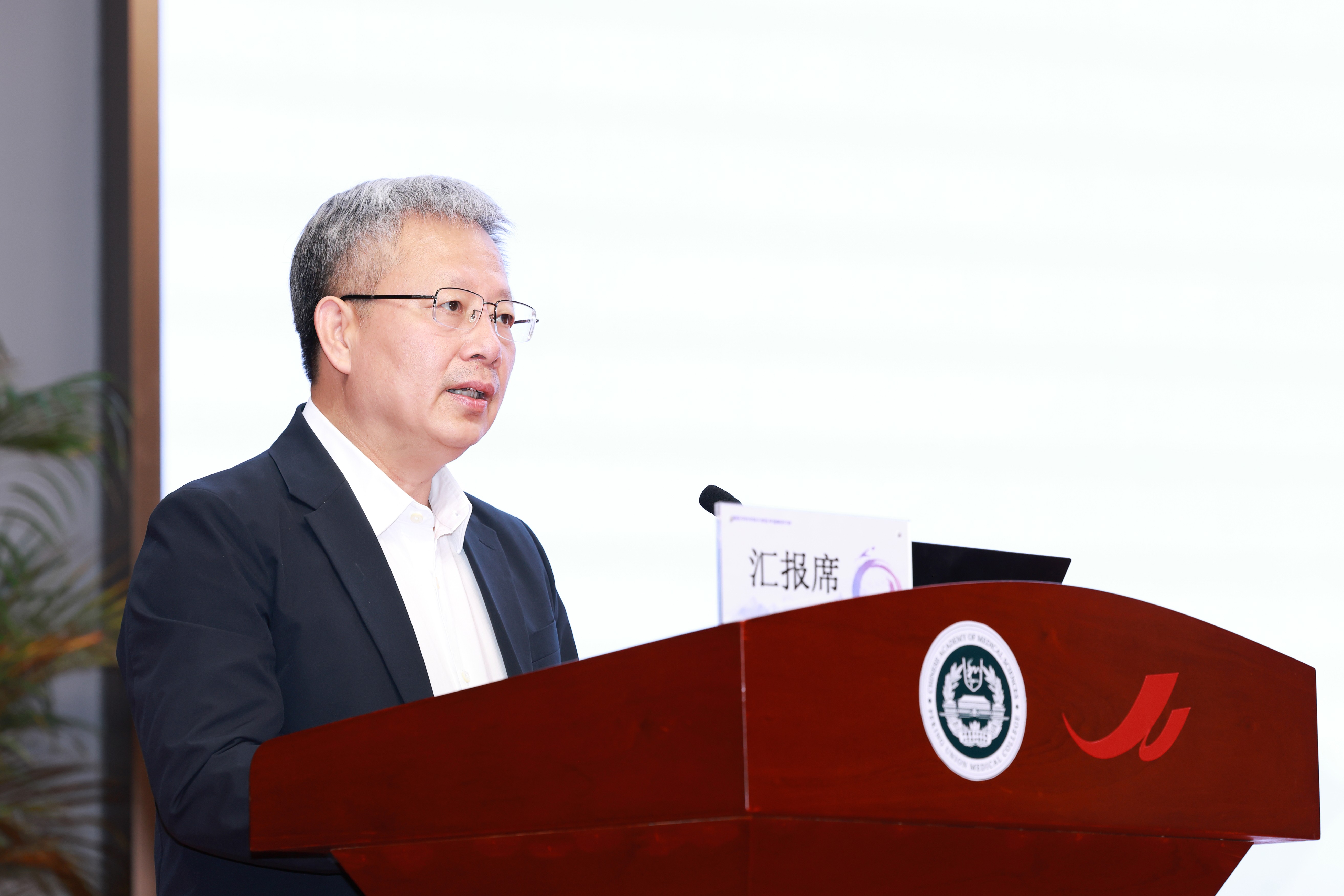 73dd60d784e3493fb6ab1a5479dcbabe.jpg 73dd60d784e3493fb6ab1a5479dcbabe.jpg