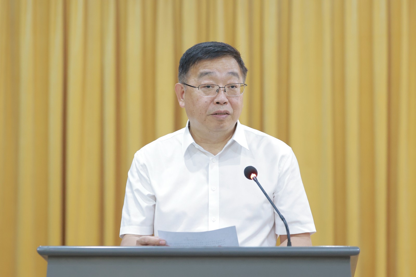 青院长讲话.jpg 青院长讲话.jpg