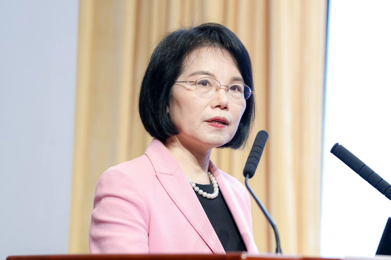 e96233c2582b4952ab9c9a7c4c22f002.jpg e96233c2582b4952ab9c9a7c4c22f002.jpg