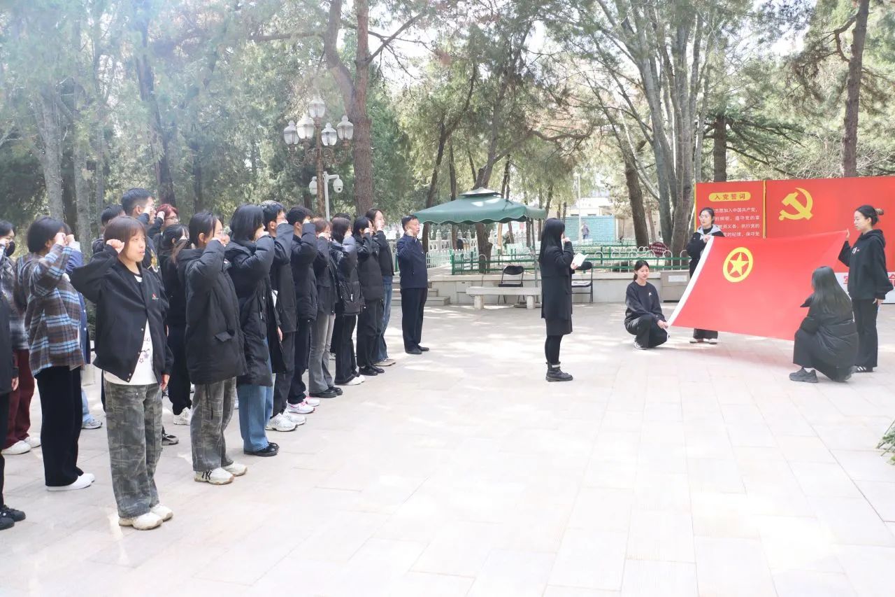 7fd5d4ebb41741ceae40800436d22ae1.jpg 7fd5d4ebb41741ceae40800436d22ae1.jpg