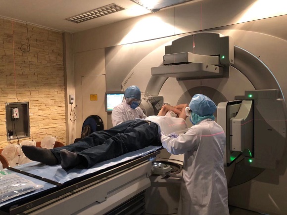 放疗物理-为患者进行放疗定位